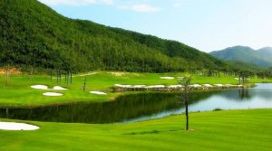 Sanya-Yalong-Bay-Red-Gorge-Golf-Club