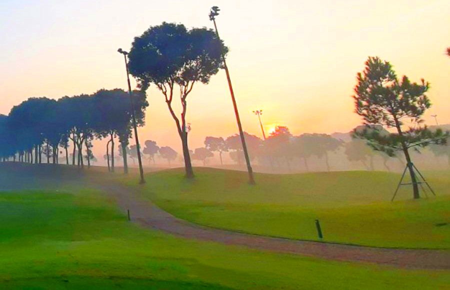 Van Tri Golf Club in Hanoi (10)