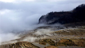 Azheke Rice Terraces in Yuanyang County (17)