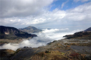 Azheke Rice Terraces in Yuanyang County (2)