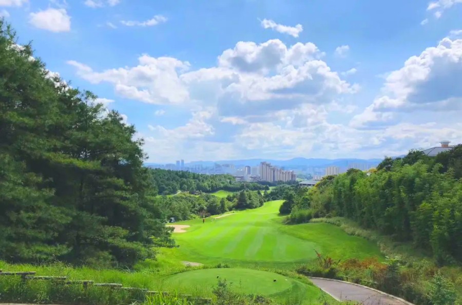 Kunming Sunshine Golf Club (7)
