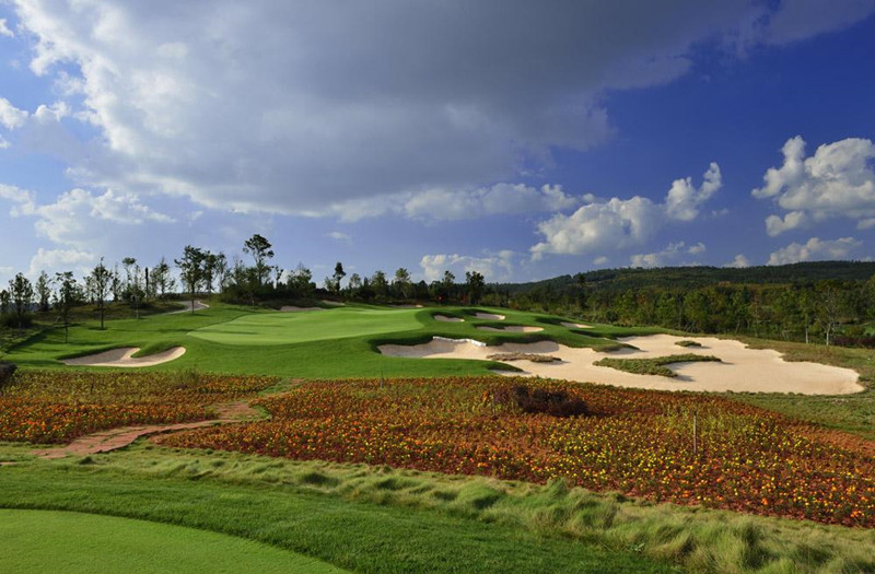 Kunming-Yulong-Bay-Golf-Club-04