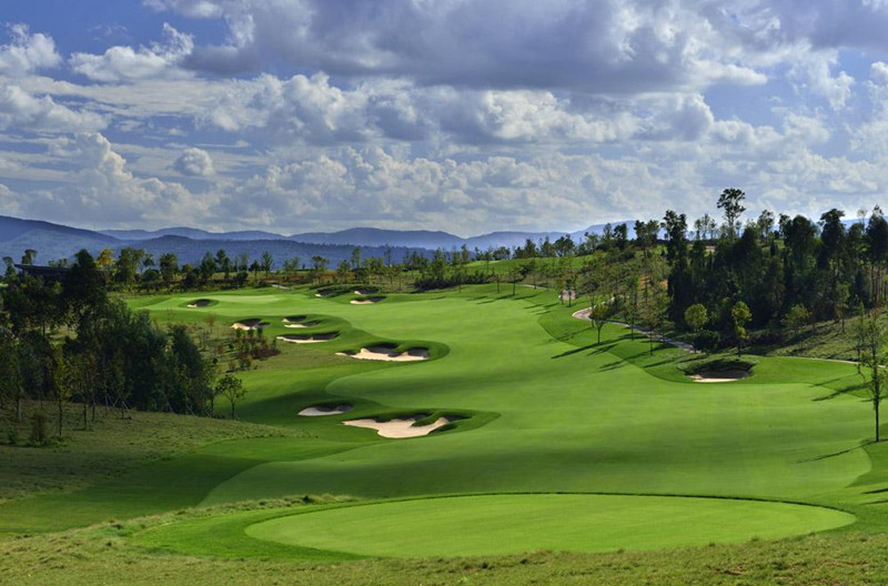 Kunming-Yulong-Bay-Golf-Club-07