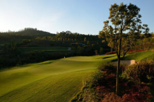 Kunming-Yulong-Bay-Golf-Club-08