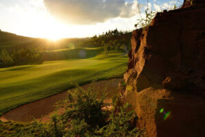 Kunming-Yulong-Bay-Golf-Club-09