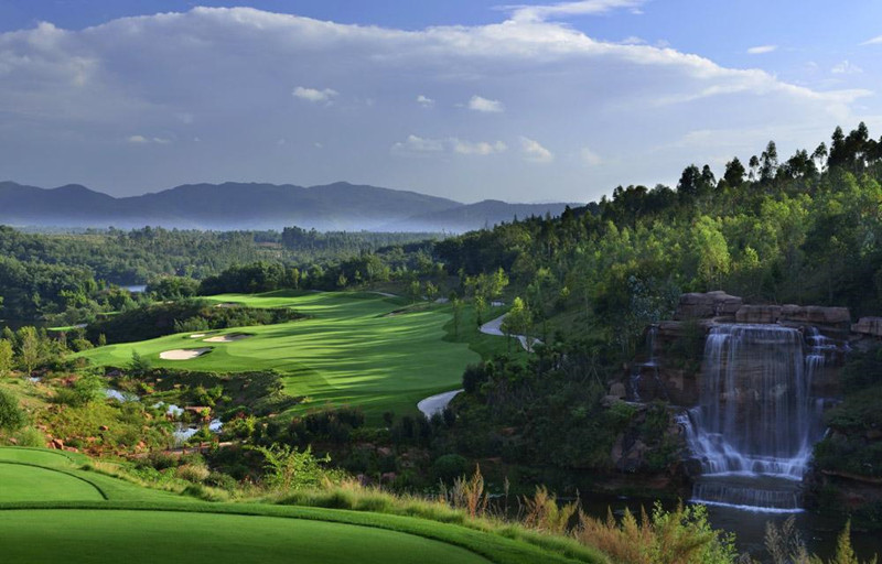 Kunming-Yulong-Bay-Golf-Club-10