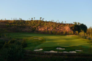 Kunming-Yulong-Bay-Golf-Club-18