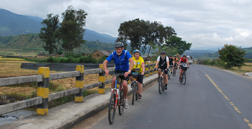 West Yunnan Cycling Tour to Tengchong and Ruili along the Old Burma Road