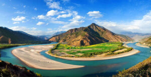 the-first-bend-of-yangtze-river-in-lijiang-01