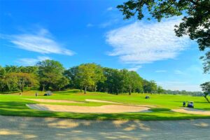 Alpine Golf Club in Pathum Thani, Thailand (12)