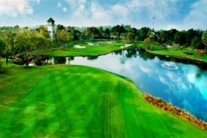 Alpine Golf Club in Pathum Thani, Thailand (18)