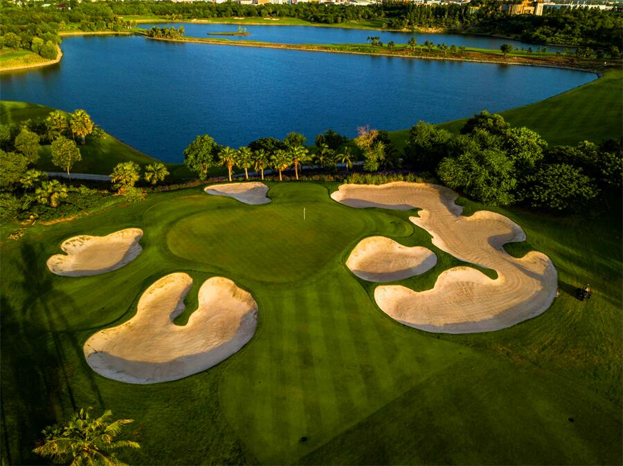 Amata Spring Country Club in Chon Buri, Thailand (10)