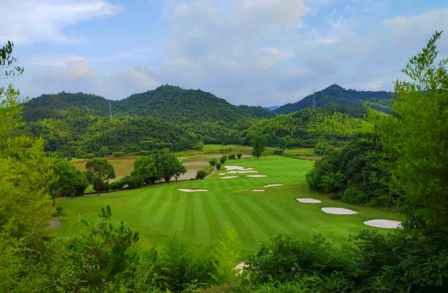 Anji King Valley Country Club in Huzhou, Zhejiang (12)