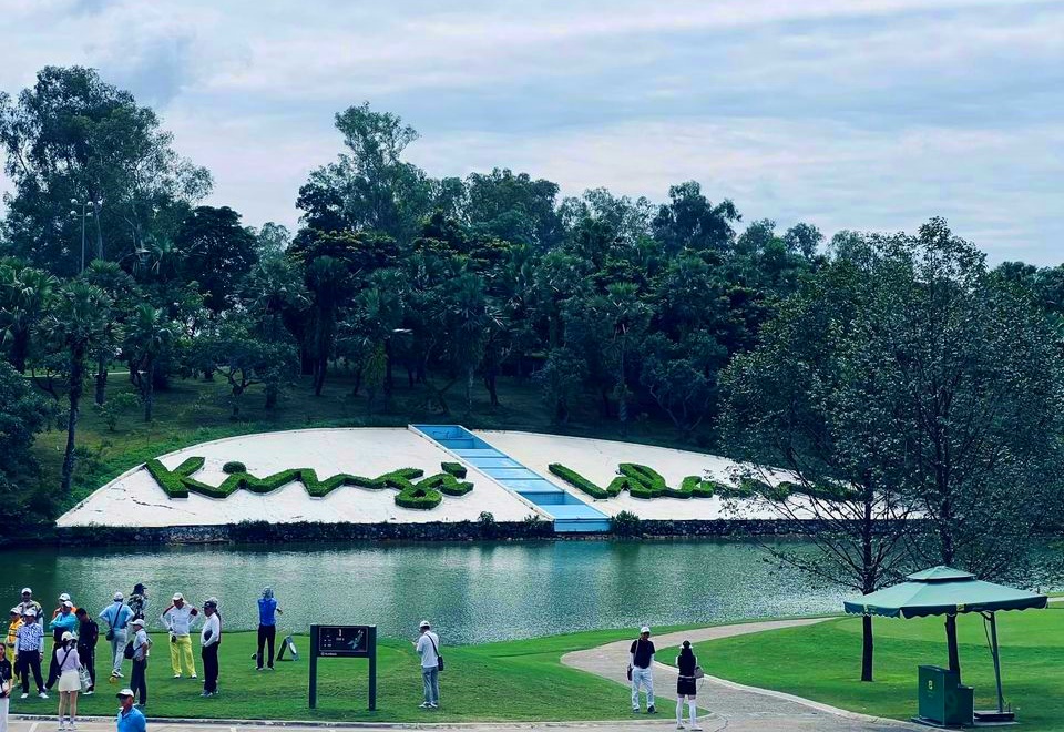 BRG Kings Island Golf Resort in Hanoi, Vietnam (11)
