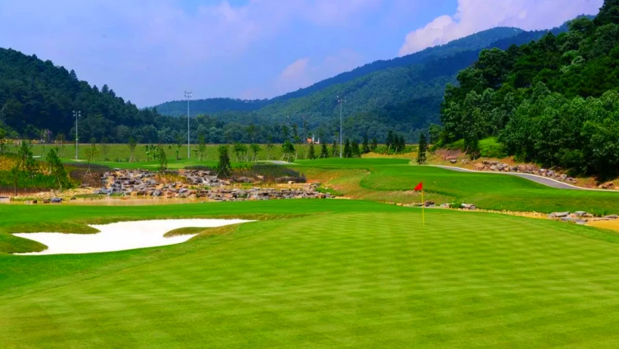 BRG Legend Hill Country Club in Hanoi, Vietnam (6)