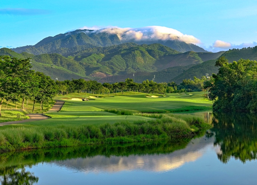 Ba Na Hills Golf Club in Da Nang, Vietnam (3)