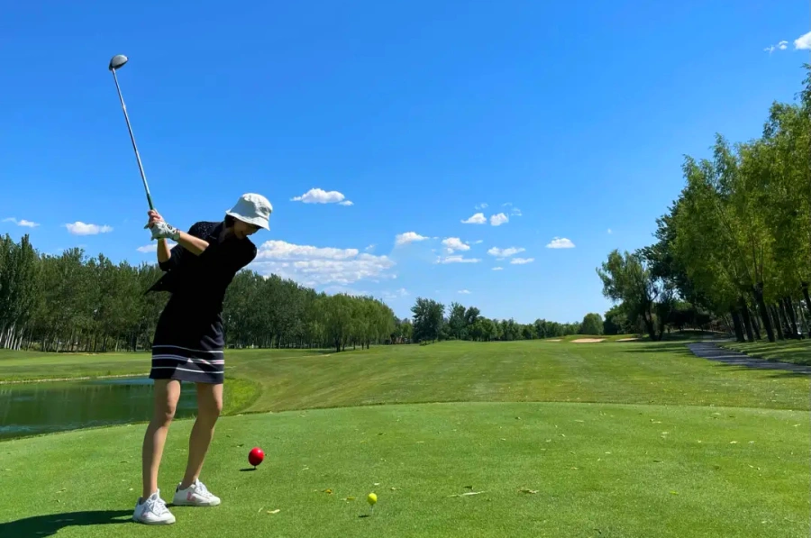 Beijing CBD International Golf Club (8)