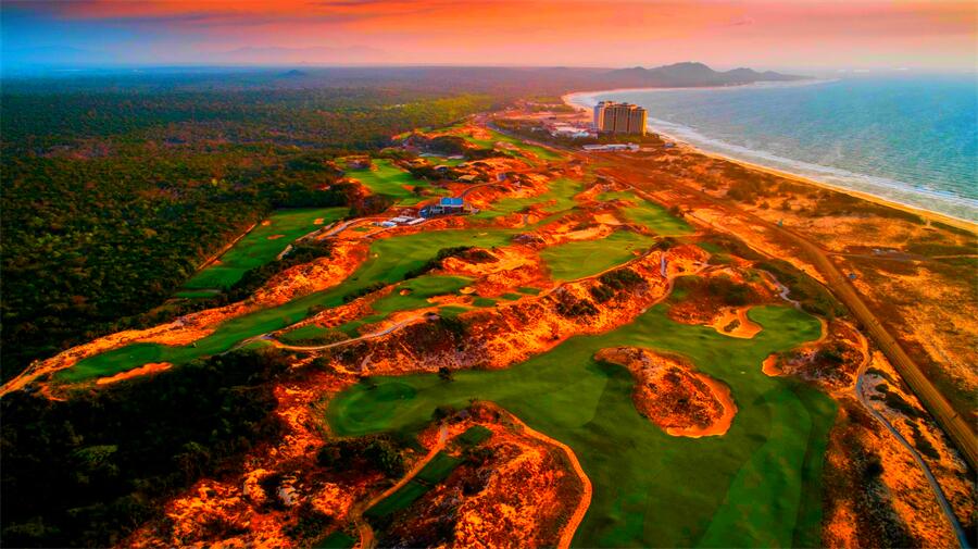 Bluffs Ho Tram Strip in Ba Rịa-Vung Tau, Vietnam (7)