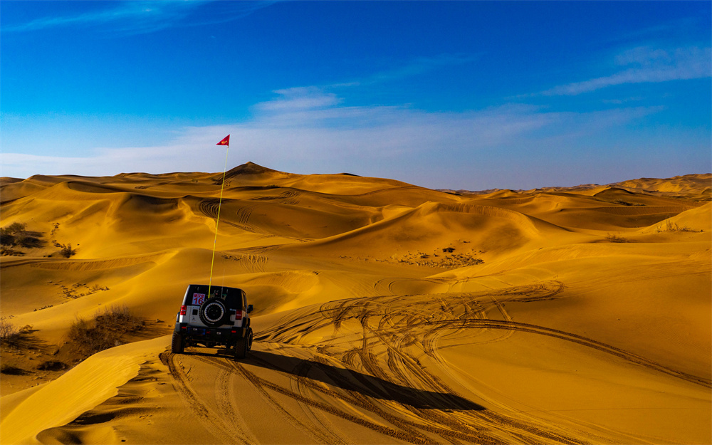 12 Days Gansu-Xinjiang Silk Road Self Driving Tour from Lanzhou to Urumqi