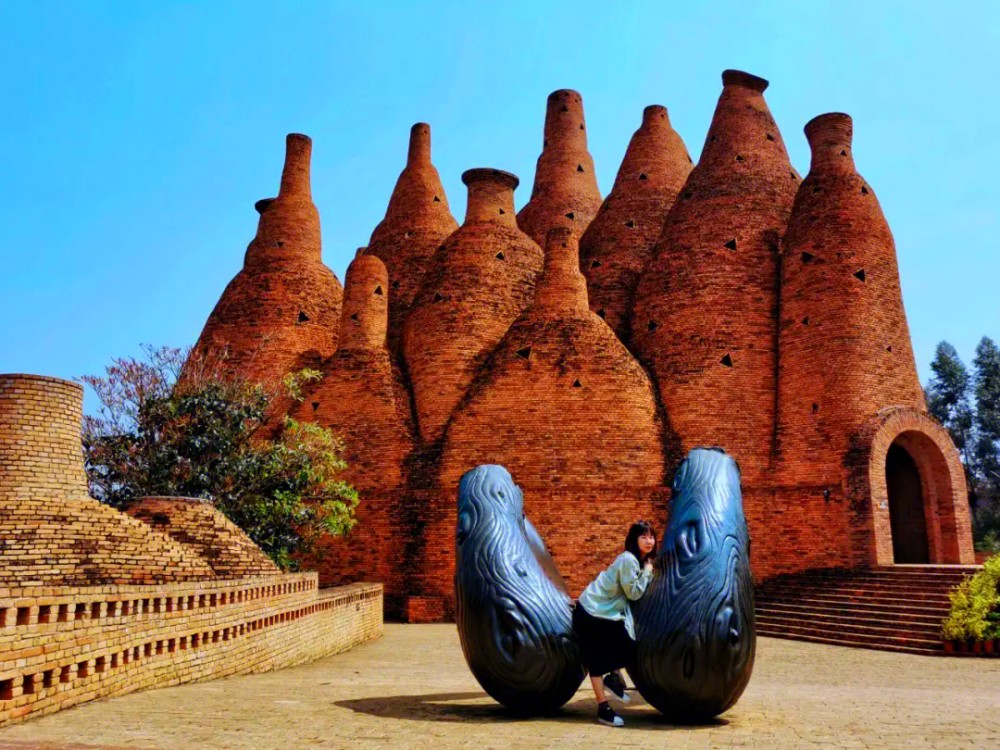 Dongfengyun Art Town Sceneic Area in Mile City, Honghe (8)