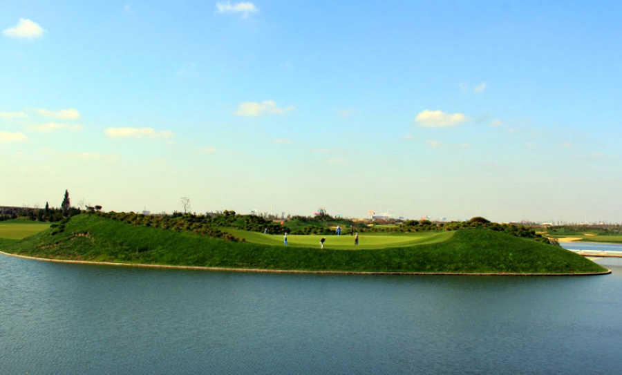 Dongzhuang Beach Golf Club in Shanghai (13)