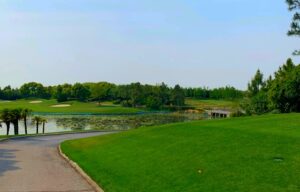 Dongzhuang Beach Golf Club in Shanghai (9)