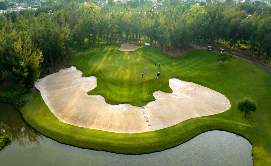 FLC Golf Links Quang Binh in Vietnam (10)