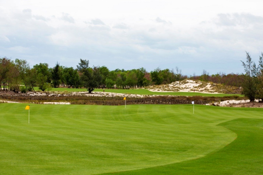 FLC Golf Links Quang Binh in Vietnam (3)