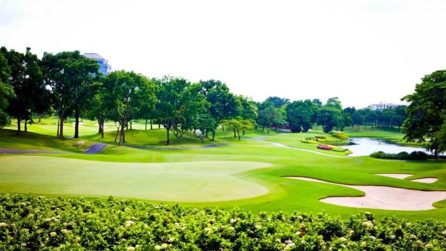 Rajpruek Golf Club in Bangkok, Thailand