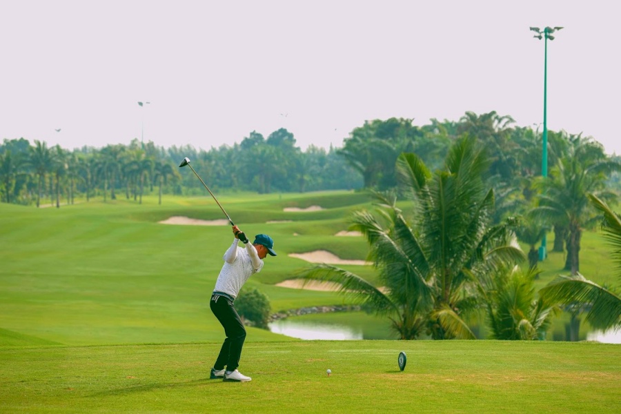 Tan Son Nhat Golf Course in Ho Chi Minh, Vietnam (7)