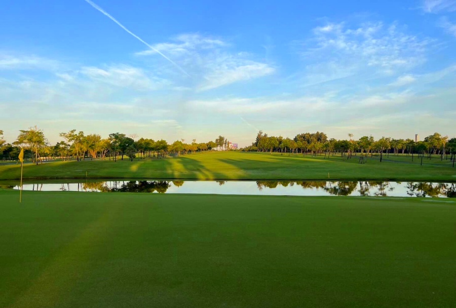 The Royal Gems Golf City (The RG City Golf Club) in Pathum Thani, Thailand (11)