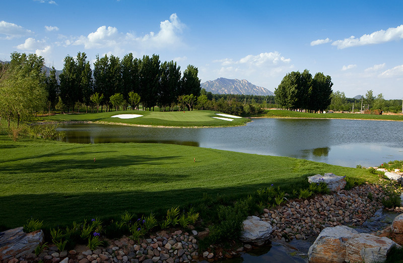 Topwin Golf and Country Club in Beijing (10)