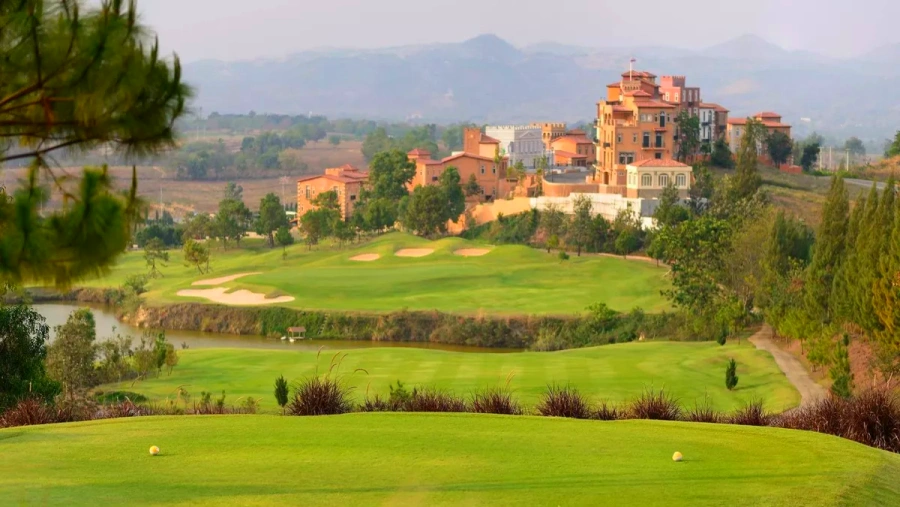 Toscana Valley Golf Course in Nakhon Ratchasima, Thailand (21)