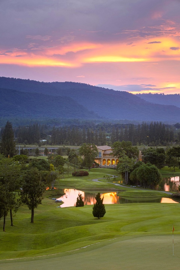 Toscana Valley Golf Course in Nakhon Ratchasima, Thailand (7)