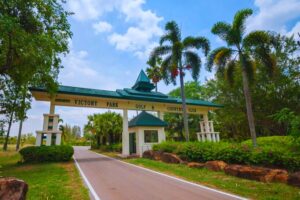 Victory Park Golf & Country Club in Nong Khai, Thailand (12)