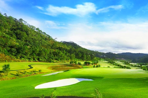 Vietnam Golf & Country Club in Ho Chi Minh City (2)