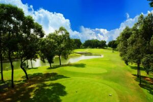 Vietnam Golf & Country Club in Ho Chi Minh City (3)