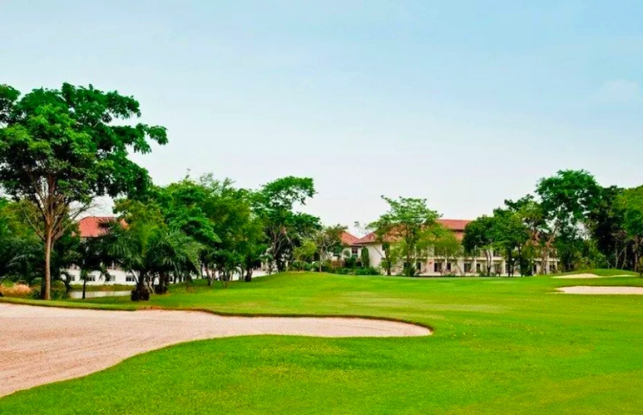 Watermill Golf And Gardens in Nakhon Nayok, Thailand (11)