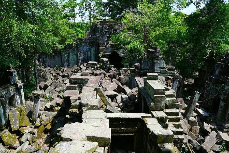 Beng Mealea Temple in Siem Reap, Cambodia (9)