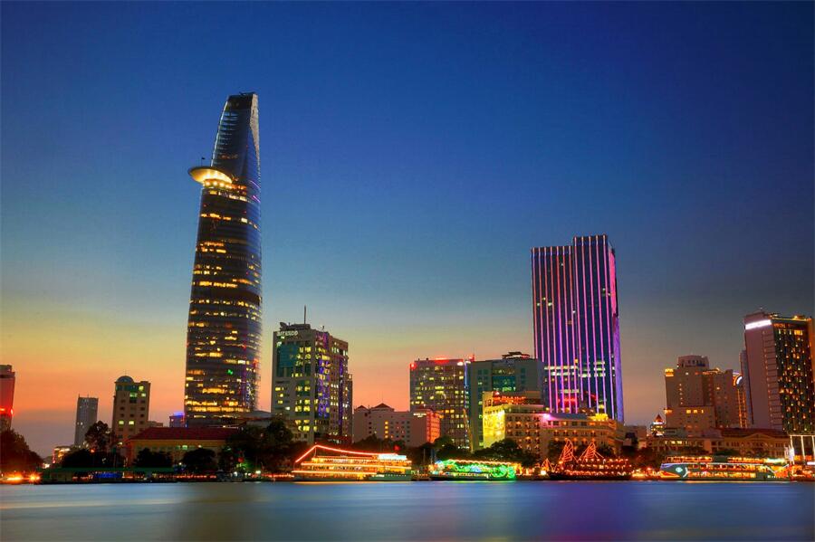 Bitexco Financial Tower in Ho Chi Minh City, Vietnam (3)
