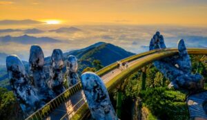 Golden Bridge in Da Nang, Vietnam (4)