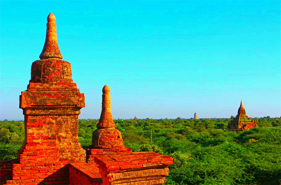 Gubyaukgyi Temple in Bagan, Myanmar (2)