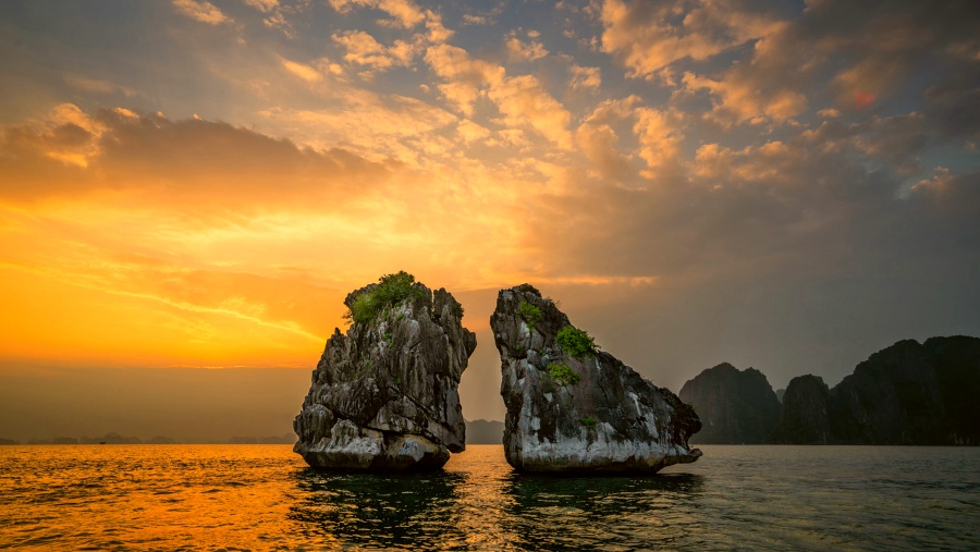 Hon Ga Choi Island in Ha Long Bay2