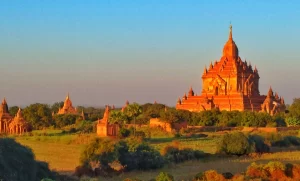 Htilominlo Temple in Bagan, Myanmar (4)