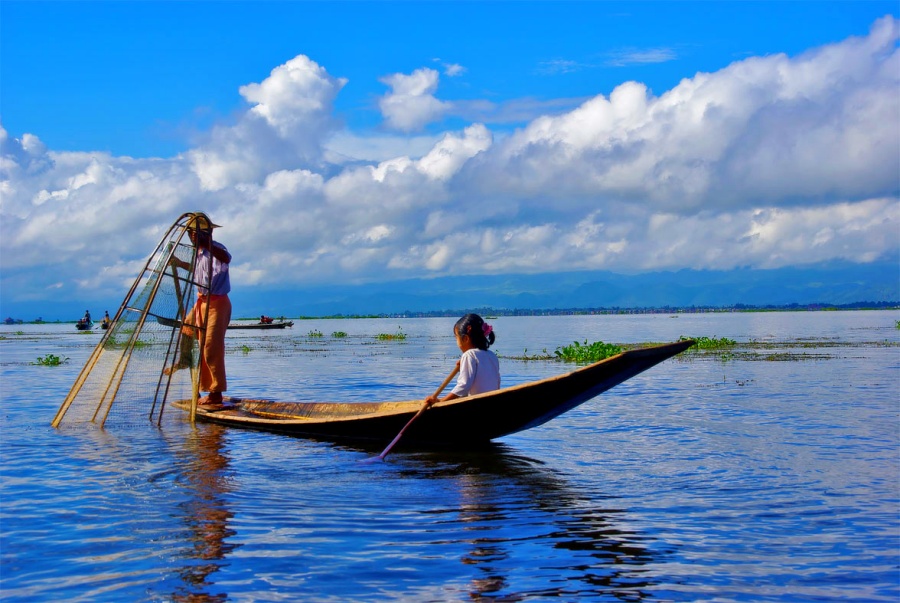 Indawgyi Lake and Shwe Myintzu Pagoda in Kachin State, Myanmar (1)
