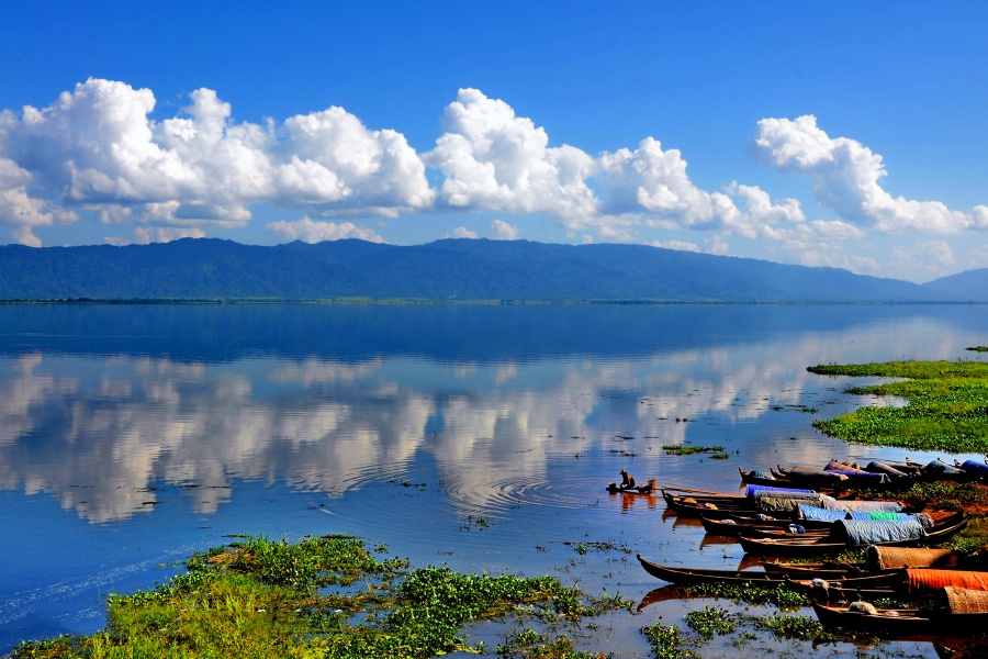 Indawgyi Lake and Shwe Myintzu Pagoda in Kachin State, Myanmar (2)