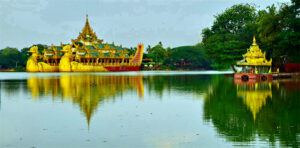 Kandawgyi Lake Park in Yangon, Myanmar (16)