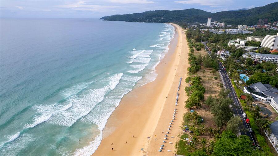 Karon Beach in Phuket, Thailand (3)