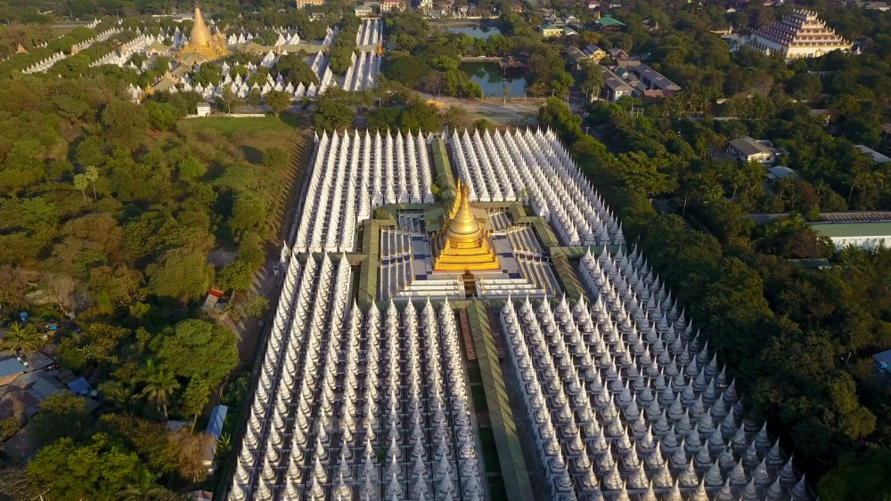 Kuthodaw Pagoda in Mandalay, Myanmar (7)