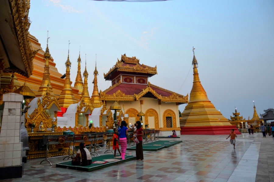 Kyaikthanlan Pagoda in Mawlamyine of Mon State, Myanmar (1)